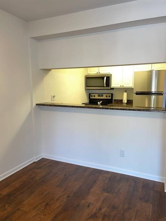 Building Photo - 5440 S MacDill Ave