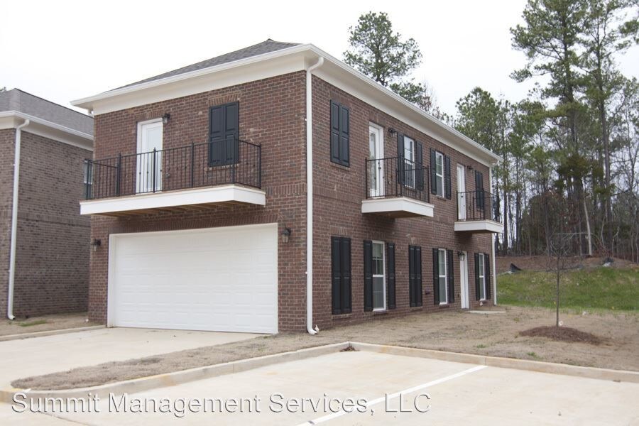 Primary Photo - 213 Park Dr