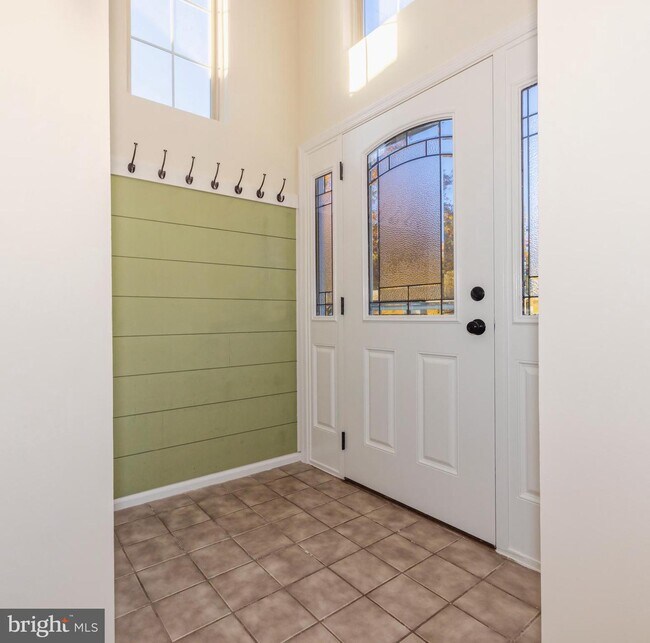 Building Photo - 229 Strawbridge Ln