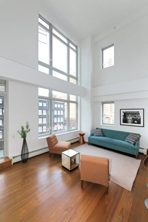 Building Photo - 203 E 59th St