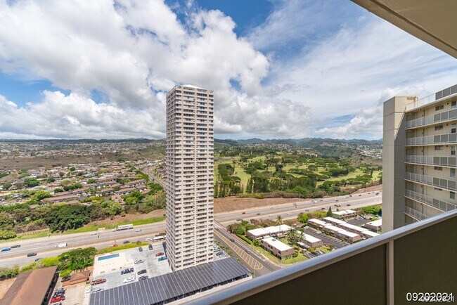 Foto del edificio - $2,350 / 1br - 552ft2 - Modern Comfort & C...