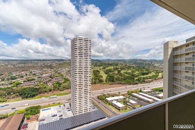 Foto del edificio - $2,350 / 1br - 552ft2 - Modern Comfort & Convenience 1BR/1BA/1PKG unit in Lele Pono Condo (Aiea)