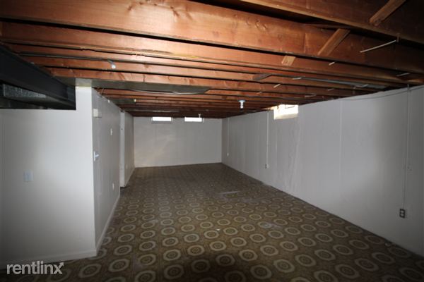 Building Photo - 15230 Marlow St