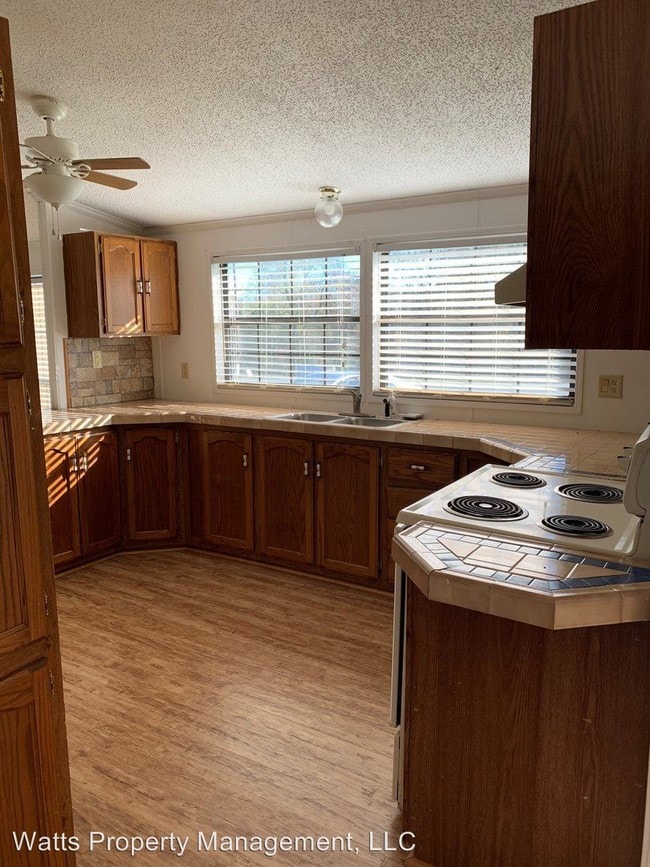Building Photo - 3 br, 2 bath House - 4200 Falling Creek Road