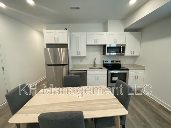 Foto del edificio - 317 N 41st St