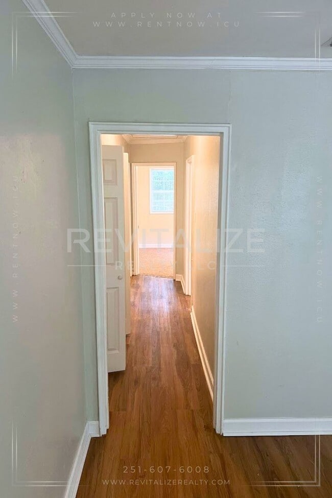 Building Photo - Modern 3 Bed / 2 Bath in Berkshire Hills