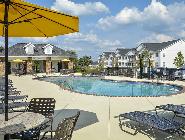 Espectacular piscina y terraza al aire libre - Brookes Edge