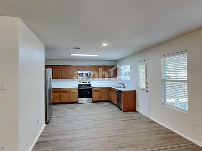 Foto del edificio - 7607 Presidio Creek