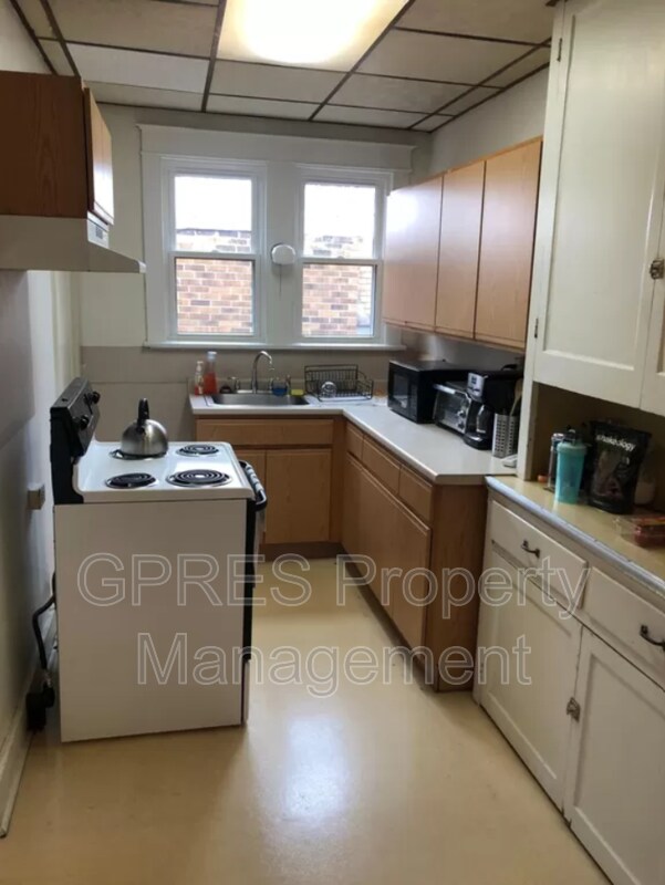 Foto del edificio - 2709 Tilbury Ave