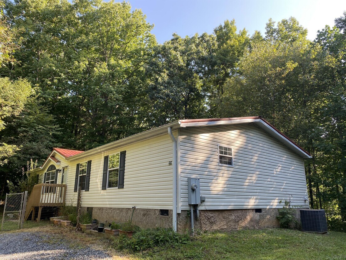 Primary Photo - 96 White Oak Gap Rd