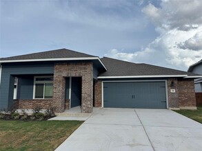 Building Photo - 216 Jeffers