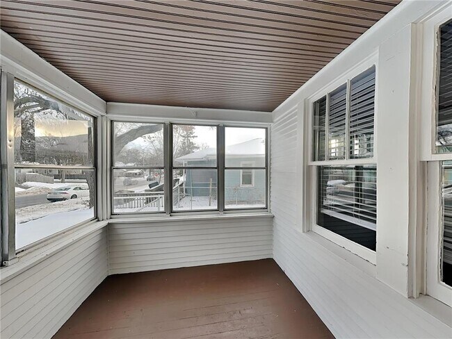 Foto del edificio - 891 Hazelwood St