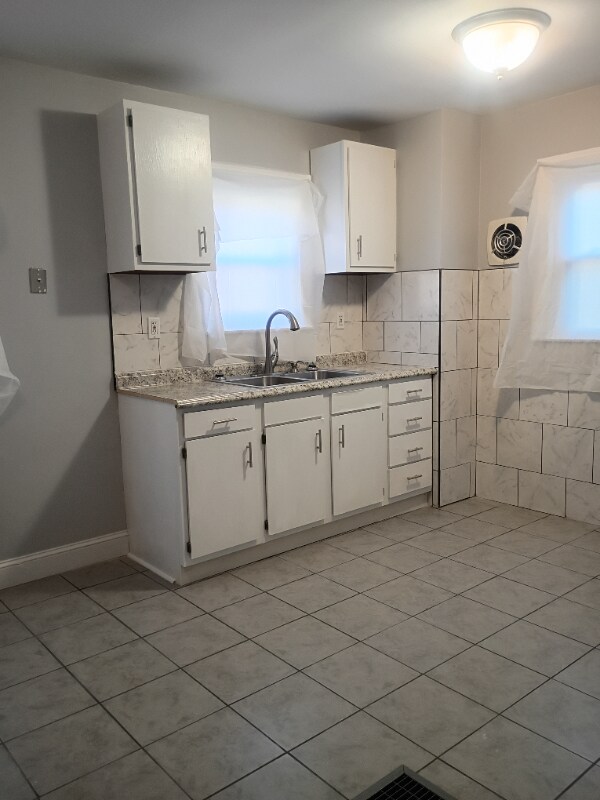 Foto del edificio - 3502 River Park Dr