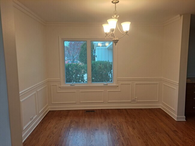 Foto del edificio - 2045 Farrell Ave