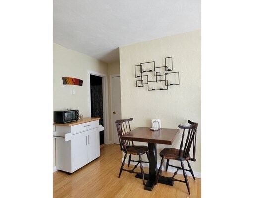 Foto del edificio - 182 Swanson Rd
