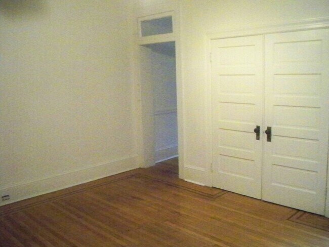 Foto del edificio - 3021 N Calvert St