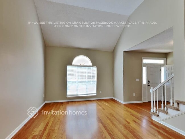 Building Photo - 102 Lakewood Cir Dr