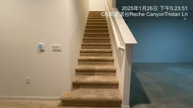 Foto del edificio - Elegant 5-Bedroom Retreat with Modern Upgr...