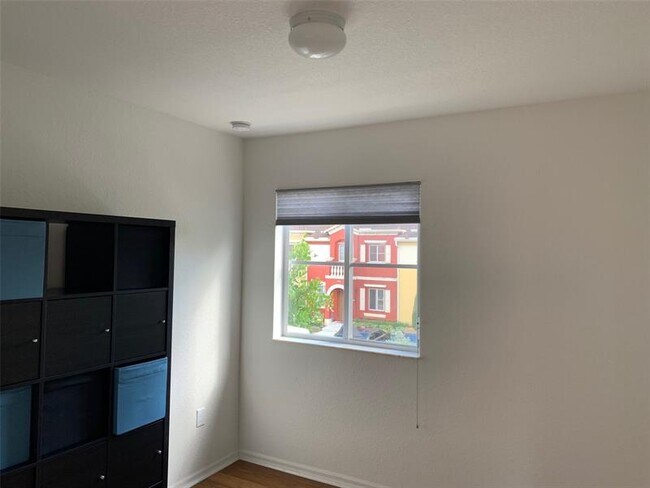 Foto del edificio - 8944 SW 18th St