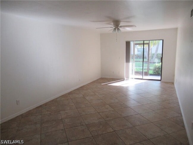 Building Photo - 10041 Maddox Ln