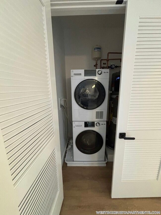 Building Photo - 199 Gardner St