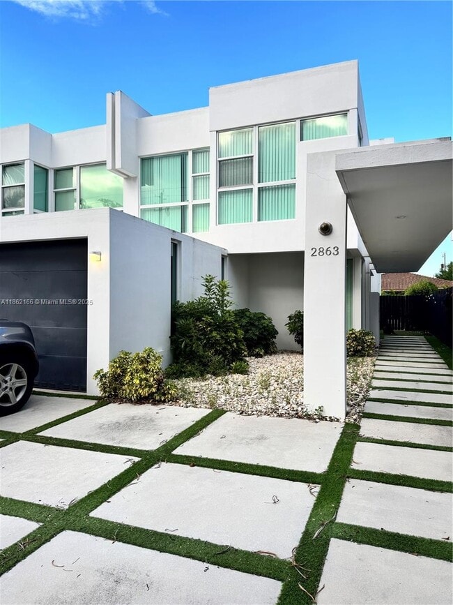 Building Photo - 2863 SW 36th Ct