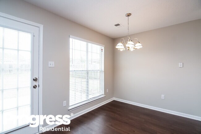Foto del edificio - 748 Northwood West Cove
