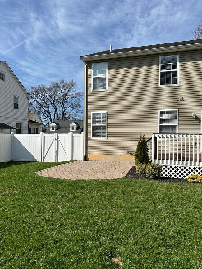 Foto del edificio - North Wilmington Colonial - McDaniel Heigh...
