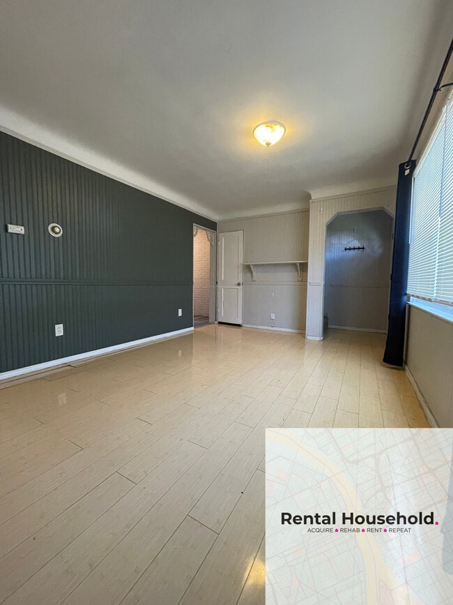 Foto del edificio - 22849 Almond Ave