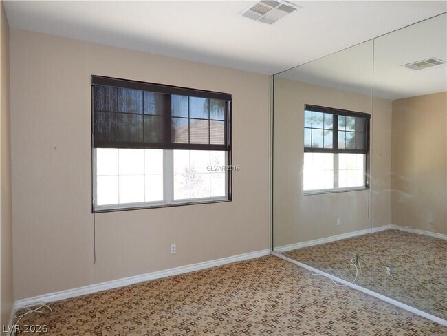 Foto del edificio - 8070 Arcadian Ln