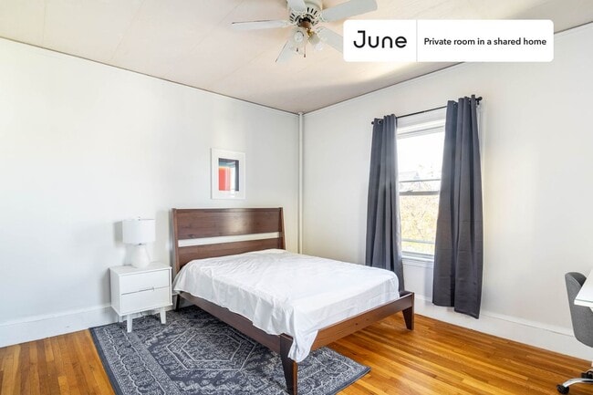 Private bedroom in 7 bed/2 bath Home - Private bedroom in 7 bed/2 bath Home