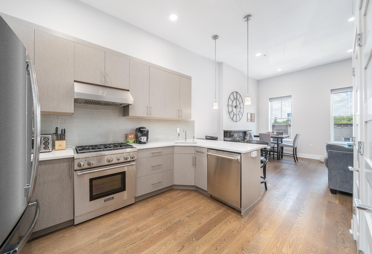 Foto principal - 1117 Washington St