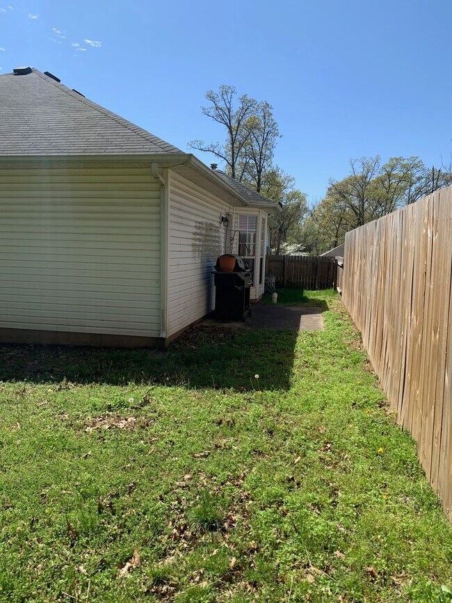 Foto del edificio - 3 Bedroom Home for Rent in Bentonville!