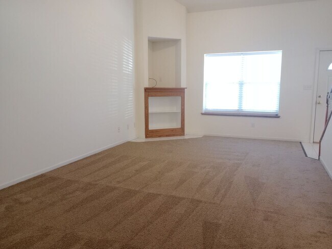 Foto del edificio - 1729-1731-1731 Louise Cir