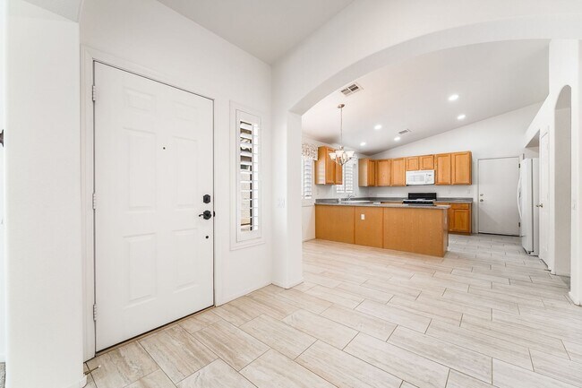 Building Photo - 2141 Hidden Ranch Terrace