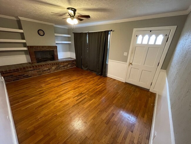 Foto del edificio - Cute Cottage Style Home For Rent