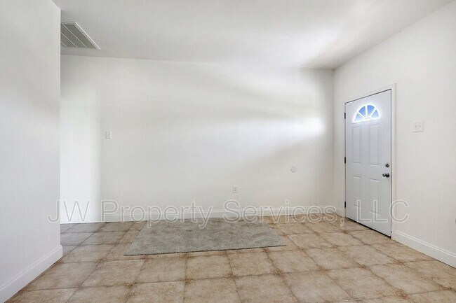 Building Photo - 1149 Scotsdale Dr