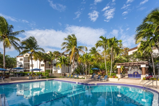 Building Photo - Emerald Palms