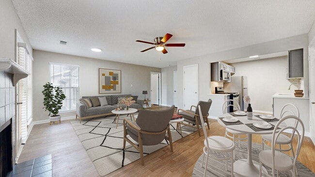 Building Photo - Creekside at White Oak