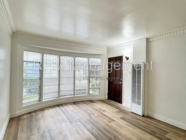 Foto del edificio - 1041 1/4 South Norton Avenue