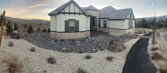 Vista frontal - 1740 Sharpe Hill Cir