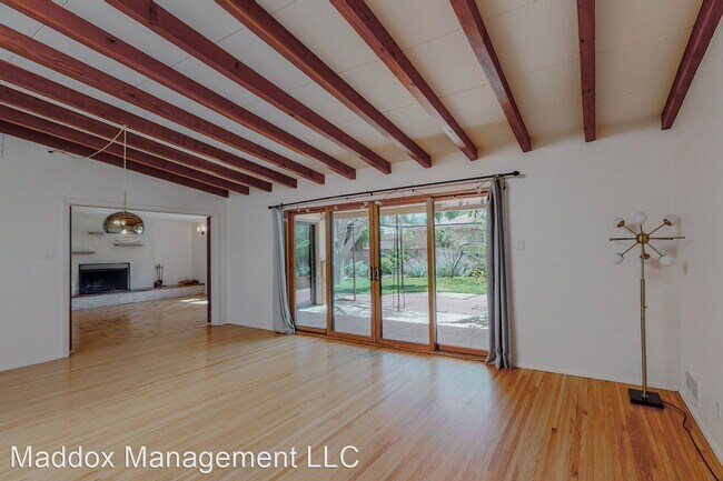 Building Photo - 3 br, 2 bath House - 608 Palomas Dr NE