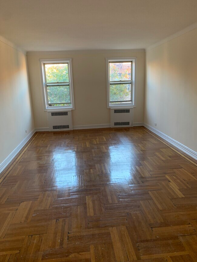 living room - 6664 Booth St