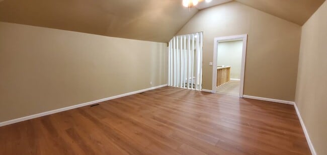 Building Photo - 213 S Smith Ave