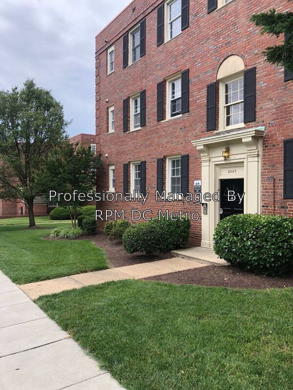 2007 37th St SE, Washington, DC 20020 House for Rent in Washington