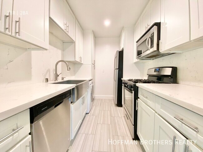 Foto del edificio - 8730 Charleville Blvd