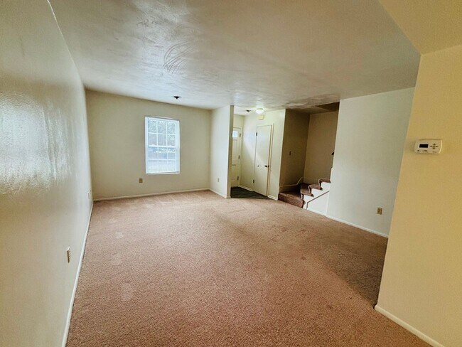 Foto del edificio - 2 Bedroom, 1.5 Bath Townhouse