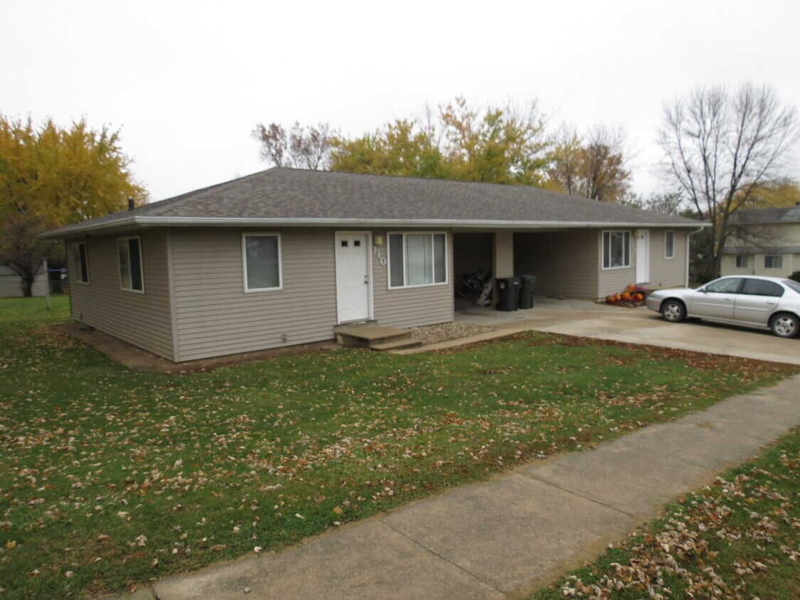 Primary Photo - 110 Westgate Ave