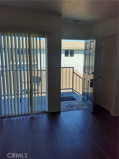 Foto del edificio - 2331 S Grand Ave