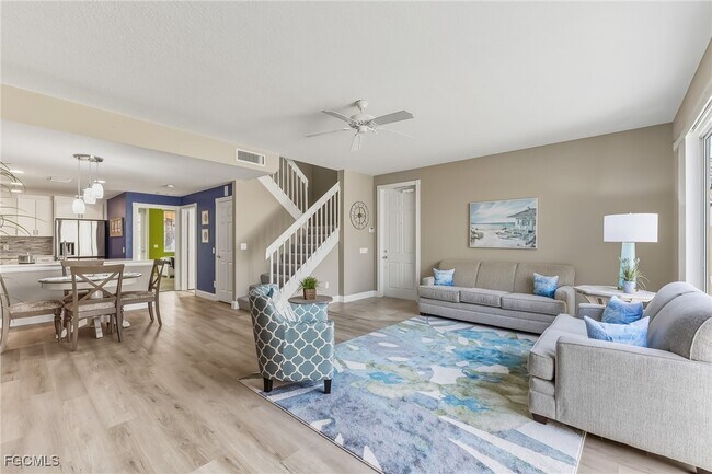 Foto del edificio - 15300 Latitude Dr